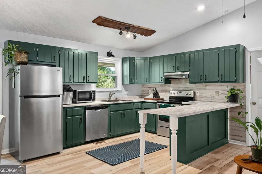 96 Jamie LN Blairsville, GA 30512