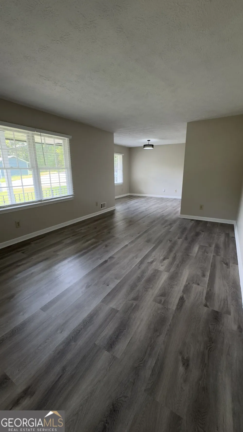 1050 Forest Heights RD Stone Mountain, GA 30083