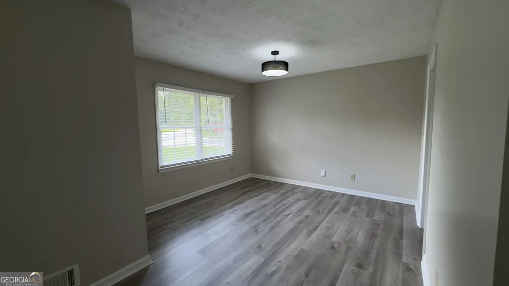1050 Forest Heights RD Stone Mountain, GA 30083