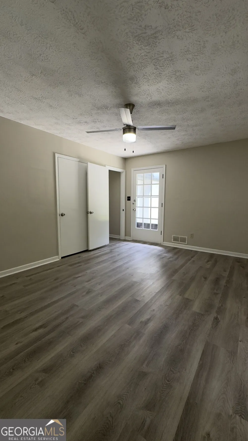 1050 Forest Heights RD Stone Mountain, GA 30083