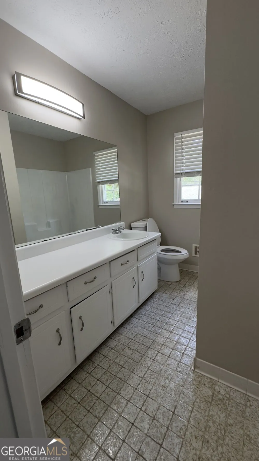 1050 Forest Heights RD Stone Mountain, GA 30083
