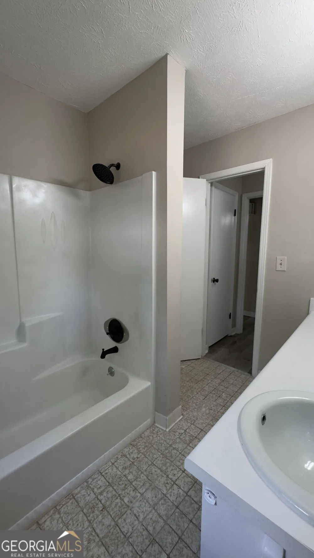 1050 Forest Heights RD Stone Mountain, GA 30083