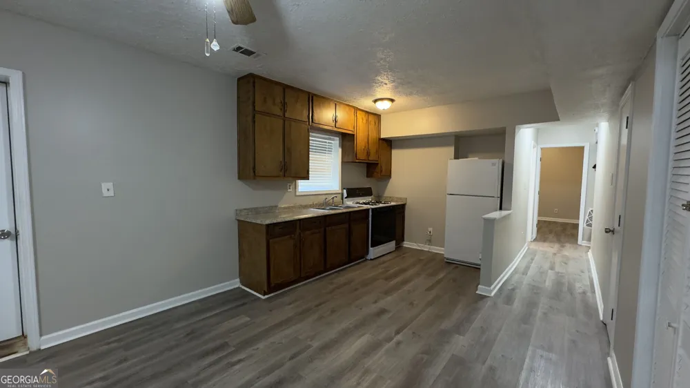 1050 Forest Heights RD Stone Mountain, GA 30083