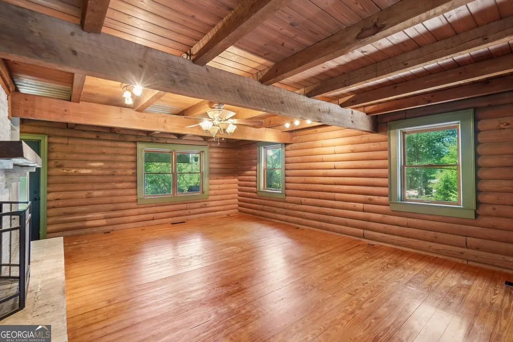 479 Jim Starr RD Newnan, GA 30263