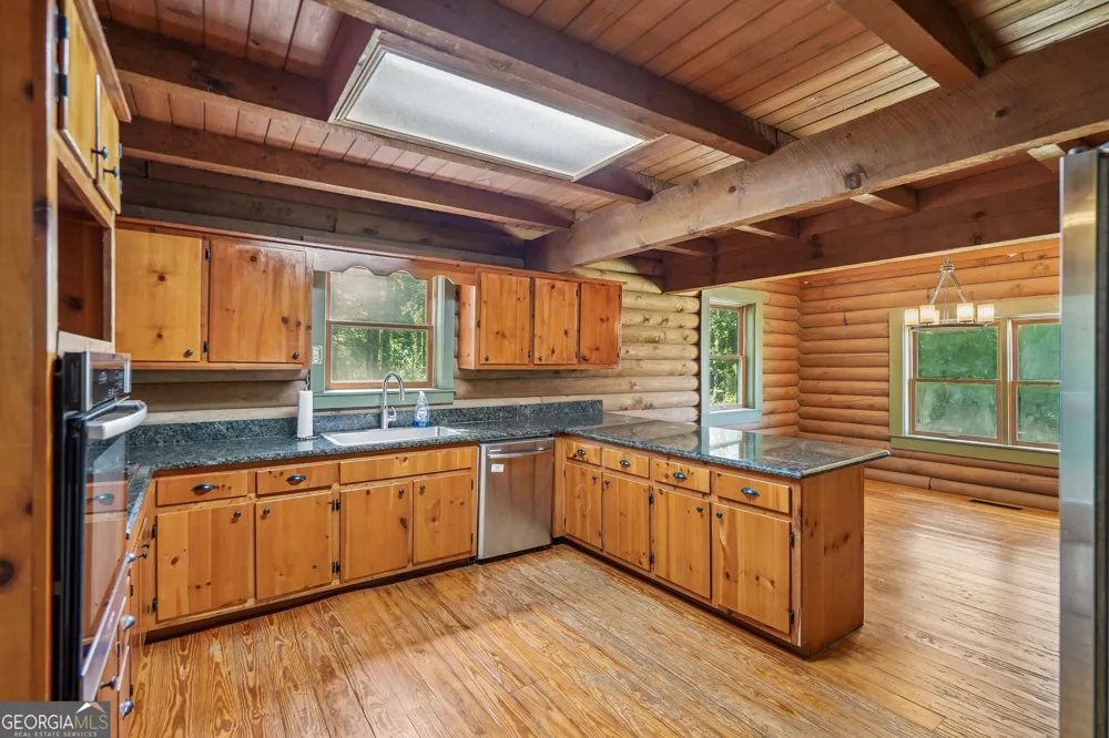479 Jim Starr RD Newnan, GA 30263