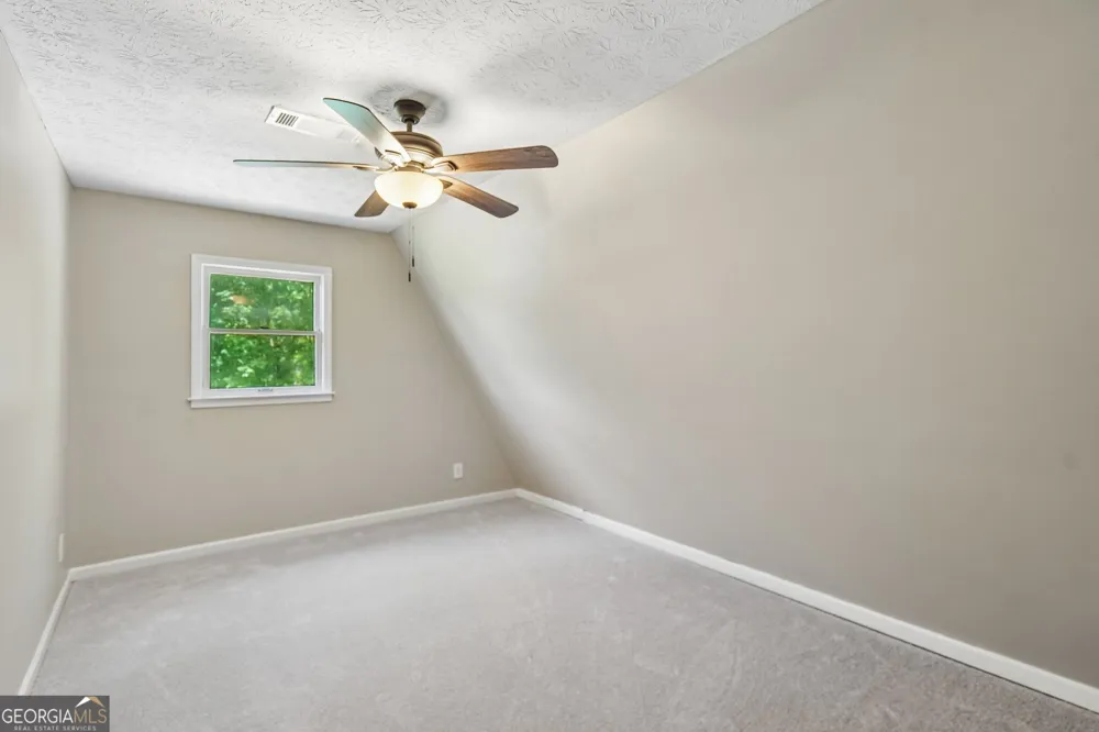 479 Jim Starr RD Newnan, GA 30263
