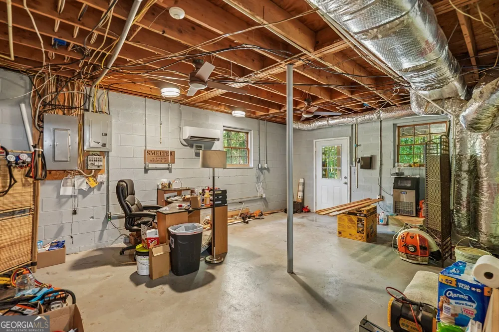 479 Jim Starr RD Newnan, GA 30263