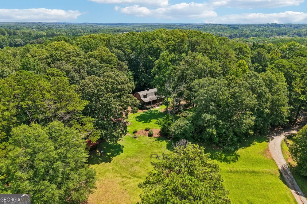 479 Jim Starr RD Newnan, GA 30263