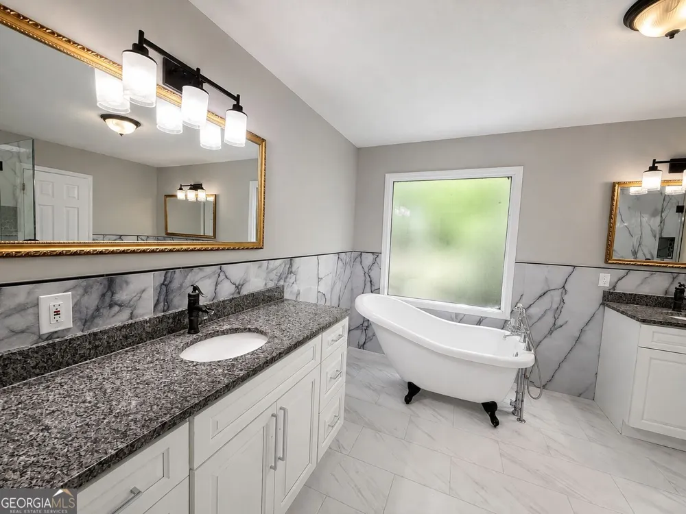 19 Rocky Shoals RD Palmetto, GA 30268
