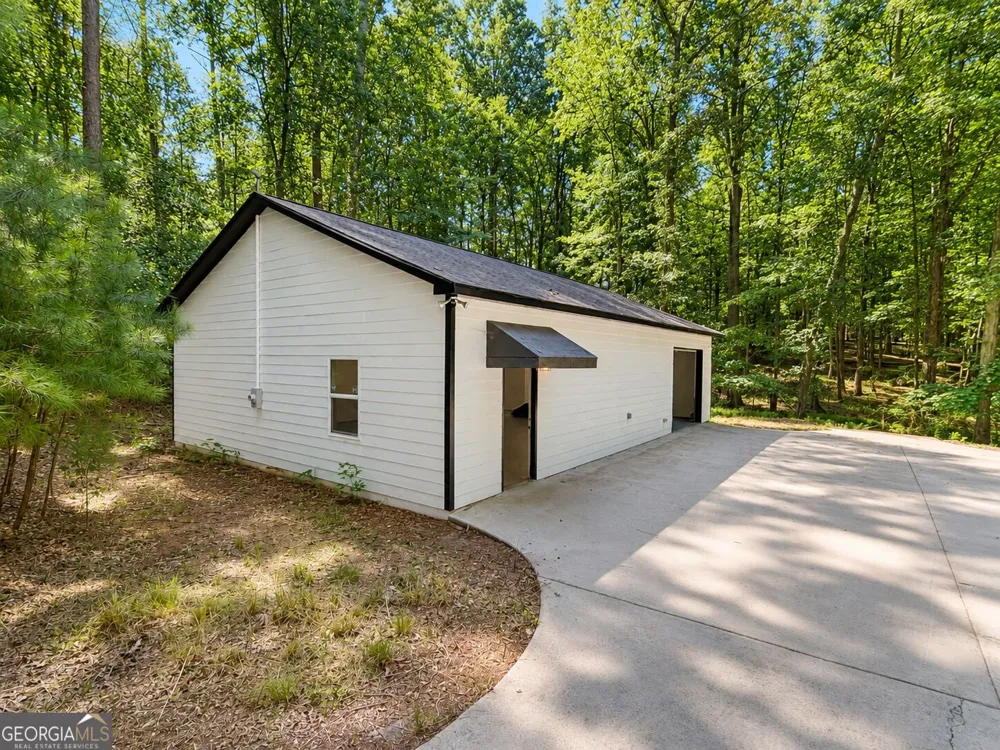 19 Rocky Shoals RD Palmetto, GA 30268
