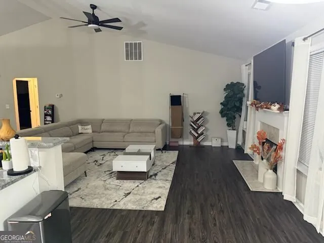 844 Langley View CT Loganville, GA 30052