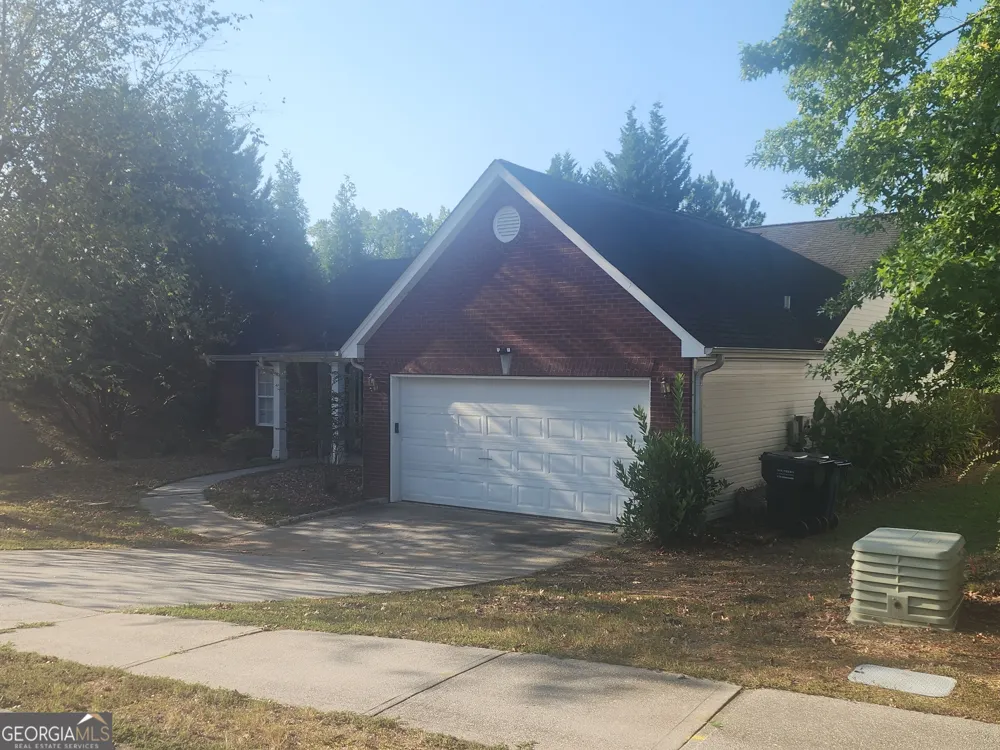 844 Langley View CT Loganville, GA 30052