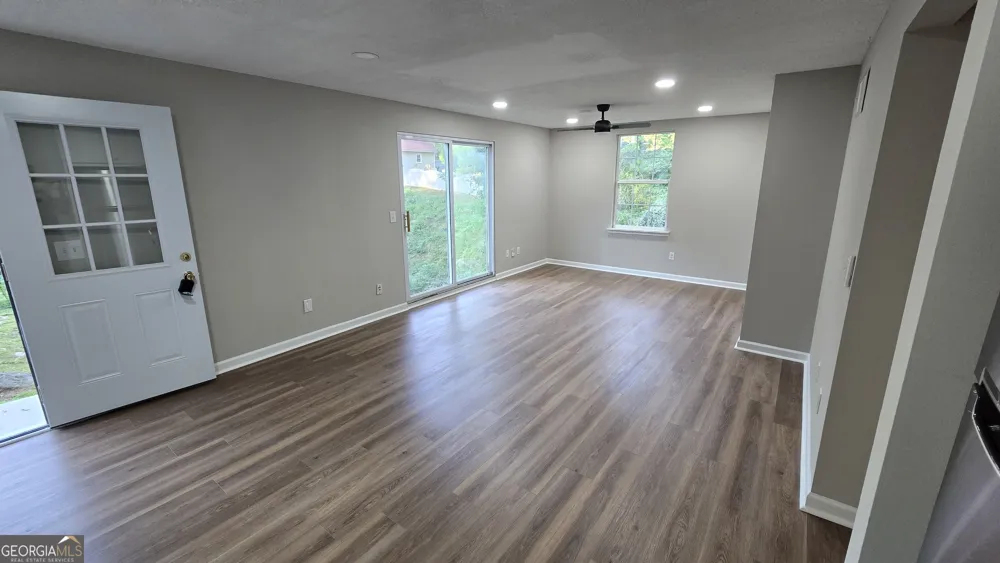 3025 Mangum DR Cumming, GA 30041