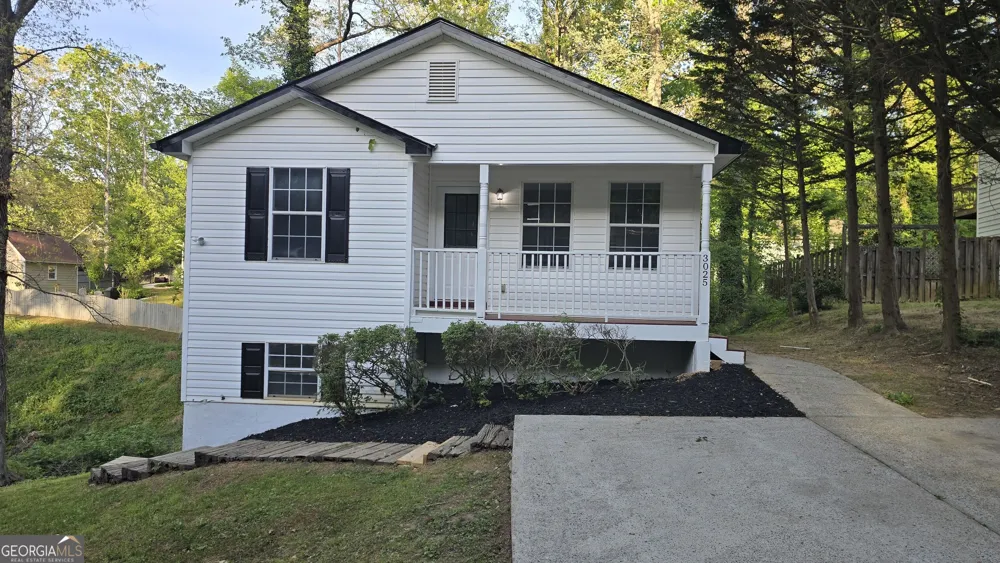 3025 Mangum DR Cumming, GA 30041