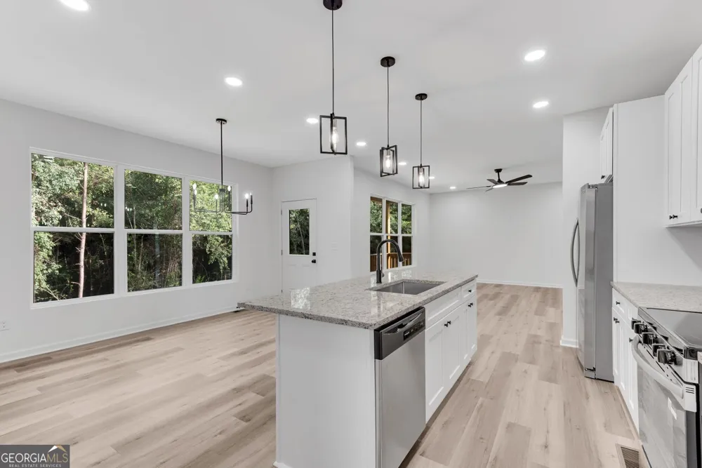 3414 Ashford LOOP Ellenwood, GA 30294