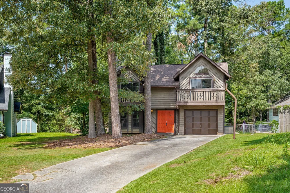 1043 Ascot CT Riverdale, GA 30296