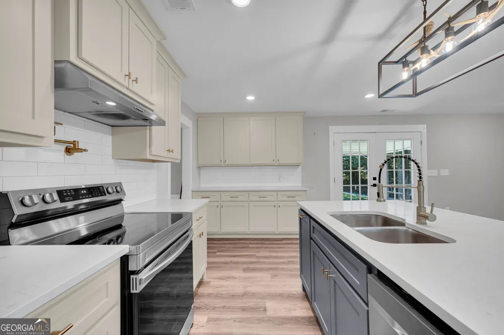 263 Pressley RD Eastanollee, GA 30538