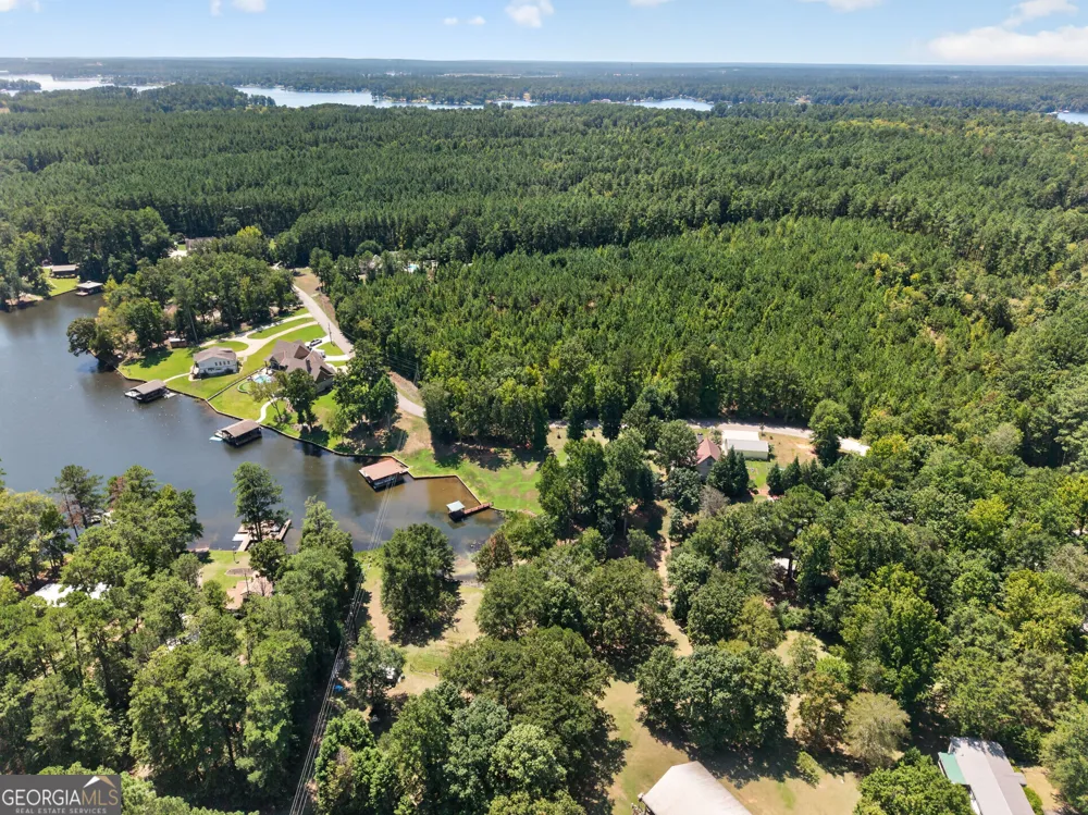 366 Sinclair RD Eatonton, GA 31024