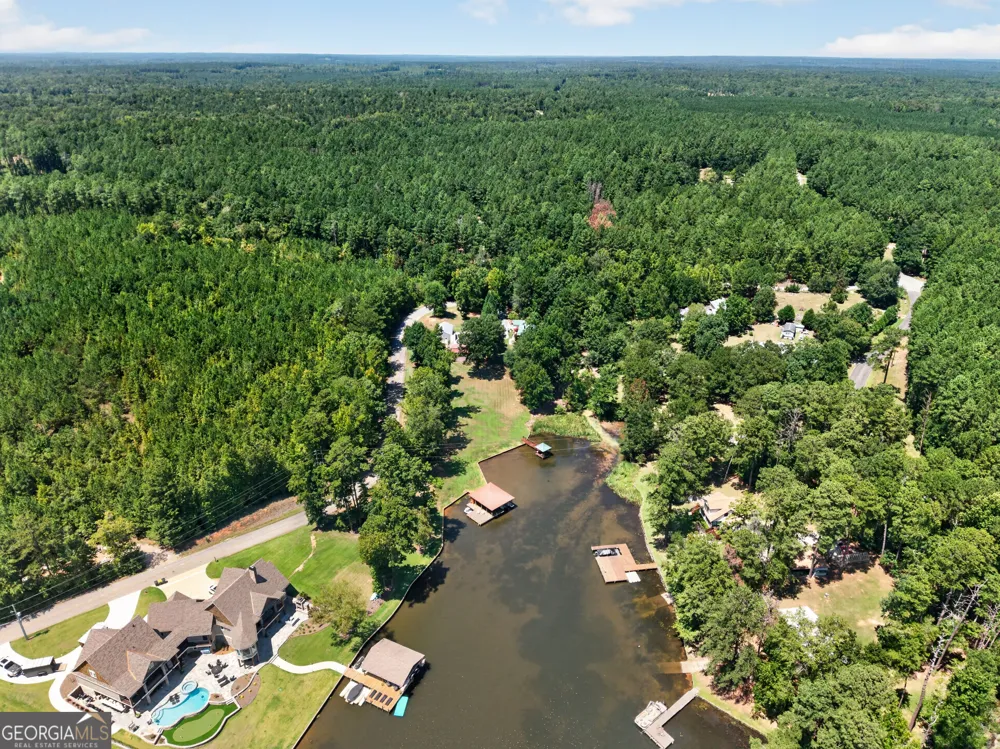 366 Sinclair RD Eatonton, GA 31024