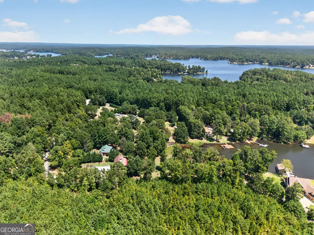 366 Sinclair RD Eatonton, GA 31024