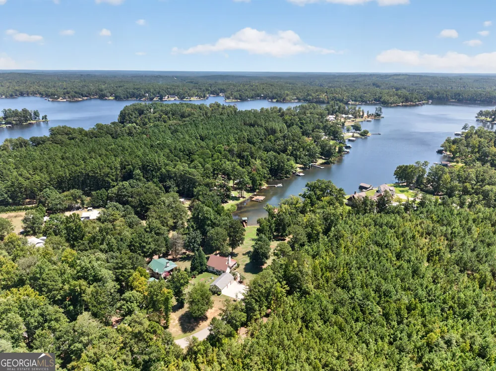 366 Sinclair RD Eatonton, GA 31024