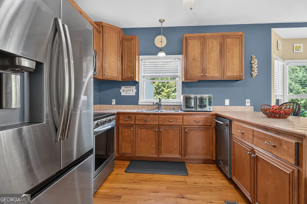 366 Sinclair RD Eatonton, GA 31024