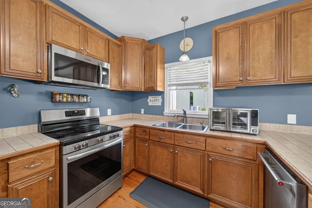 366 Sinclair RD Eatonton, GA 31024
