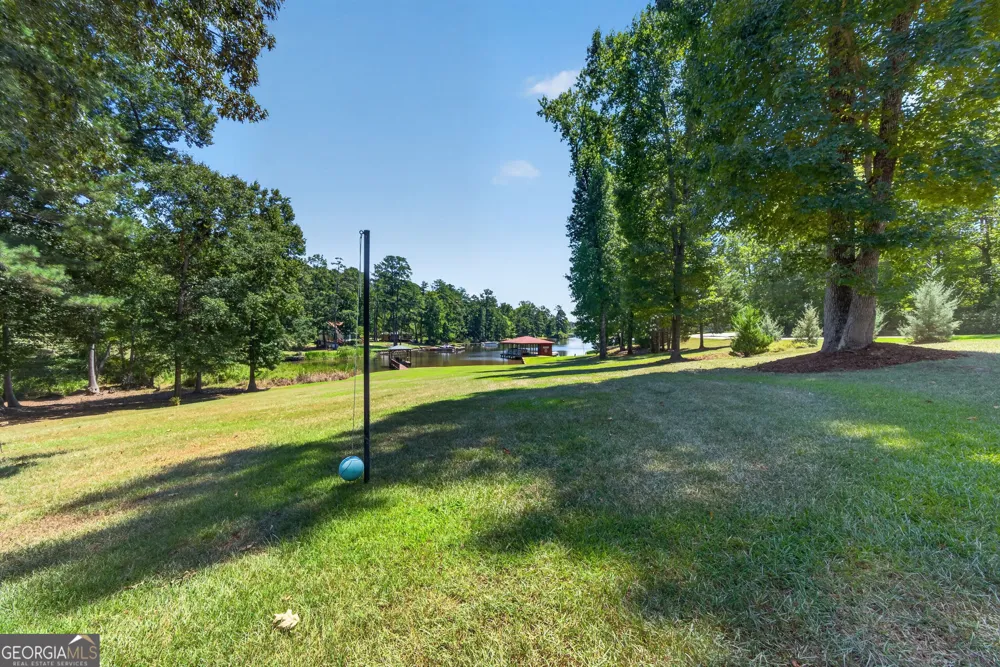 366 Sinclair RD Eatonton, GA 31024