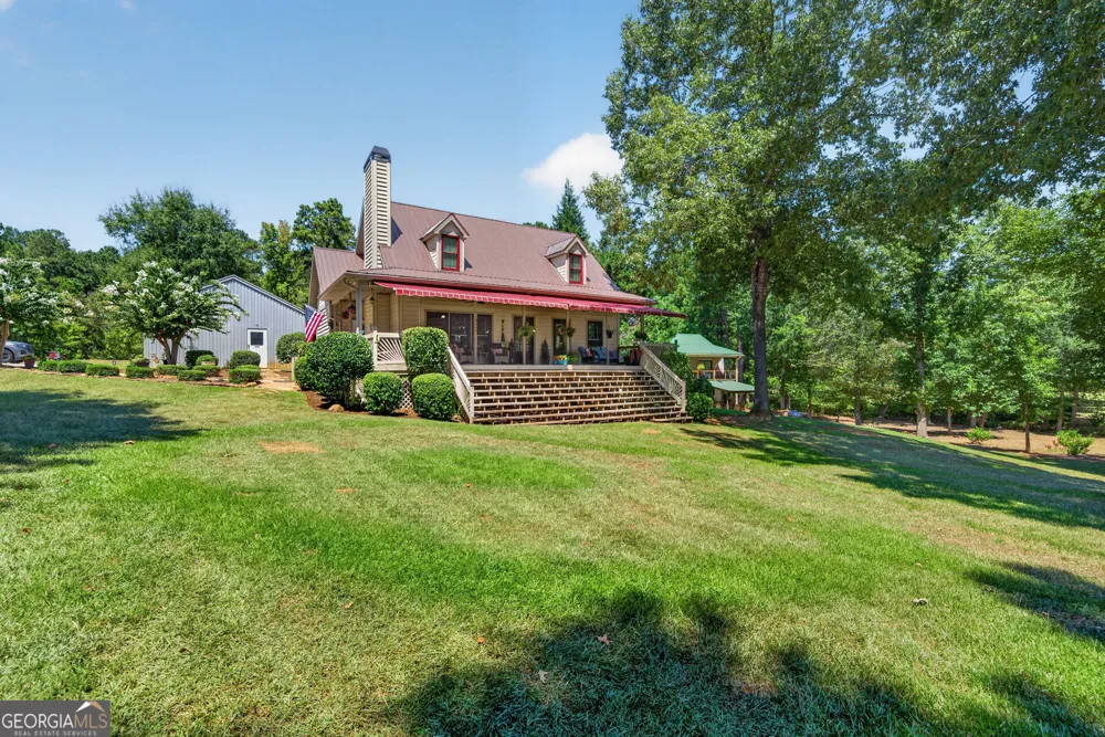 366 Sinclair RD Eatonton, GA 31024