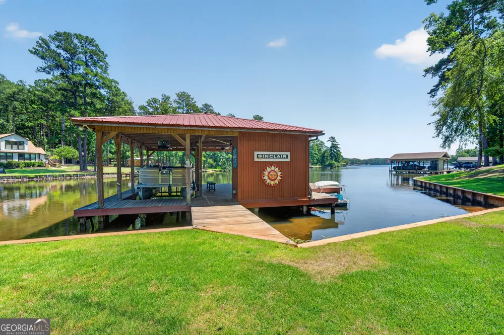 366 Sinclair RD Eatonton, GA 31024