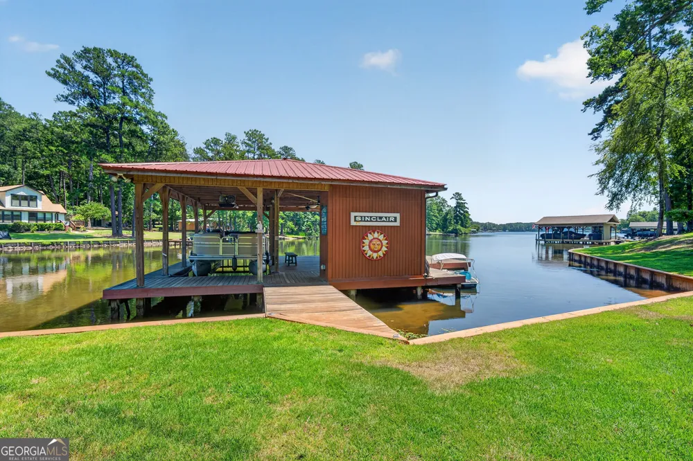 366 Sinclair RD Eatonton, GA 31024
