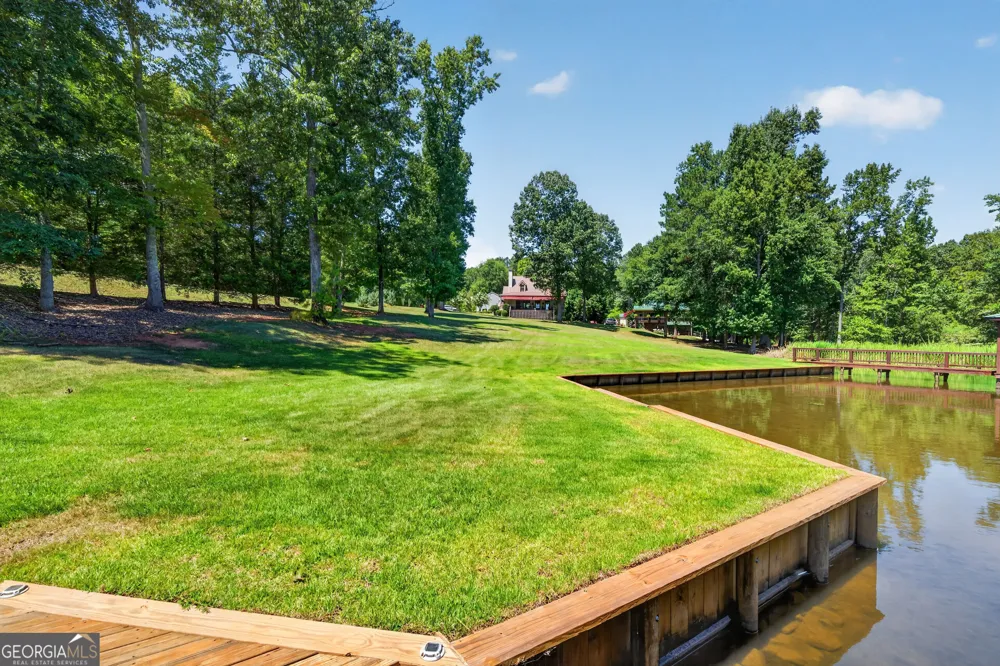 366 Sinclair RD Eatonton, GA 31024
