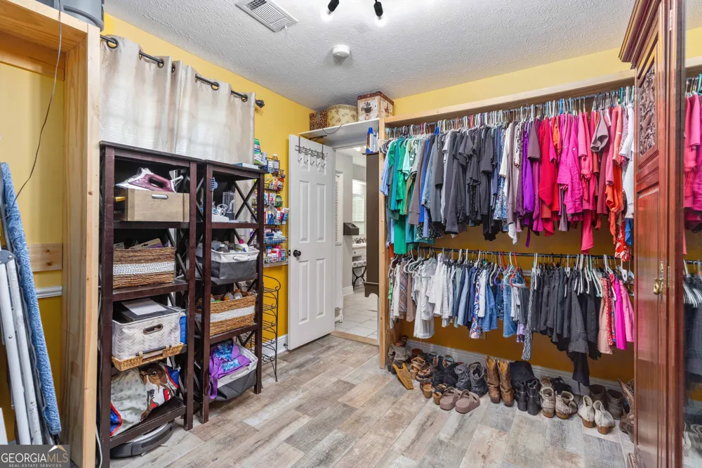 6811 Mobley RD Columbus, GA 31904