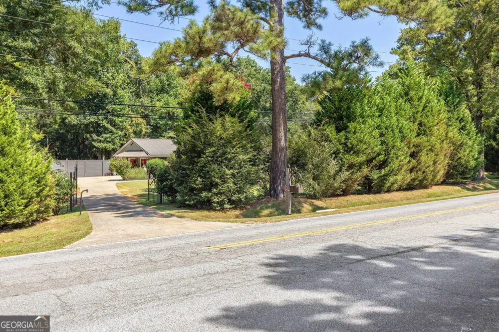 6811 Mobley RD Columbus, GA 31904