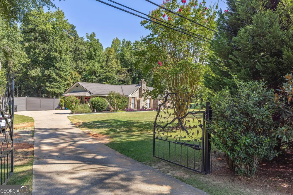 6811 Mobley RD Columbus, GA 31904