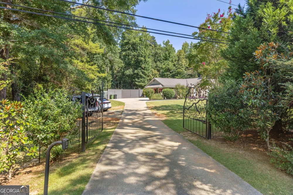 6811 Mobley RD Columbus, GA 31904