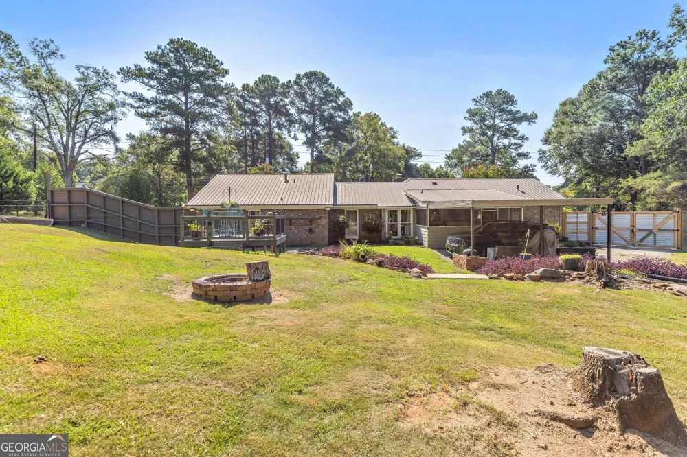 6811 Mobley RD Columbus, GA 31904
