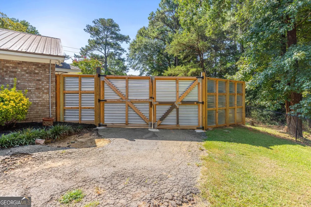 6811 Mobley RD Columbus, GA 31904