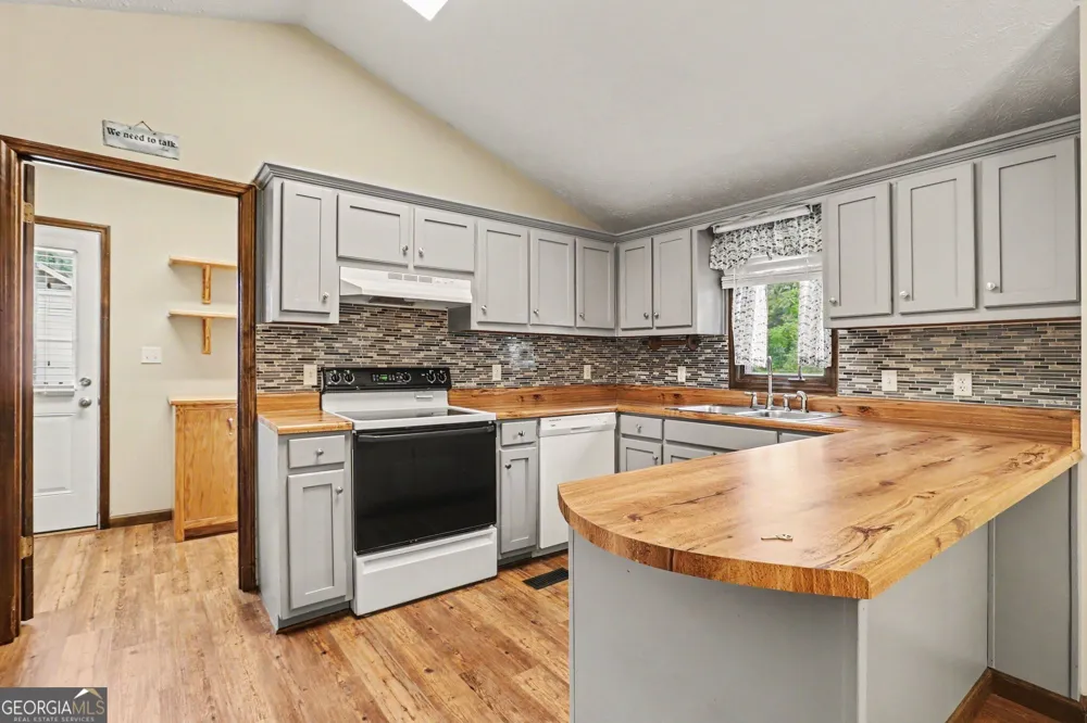 114 Meadowland TRL LaGrange, GA 30240