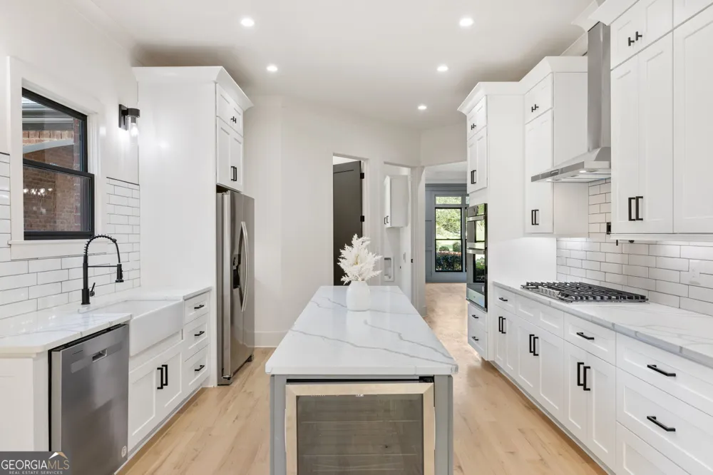 4824 Deer Creek CT Flowery Branch, GA 30542