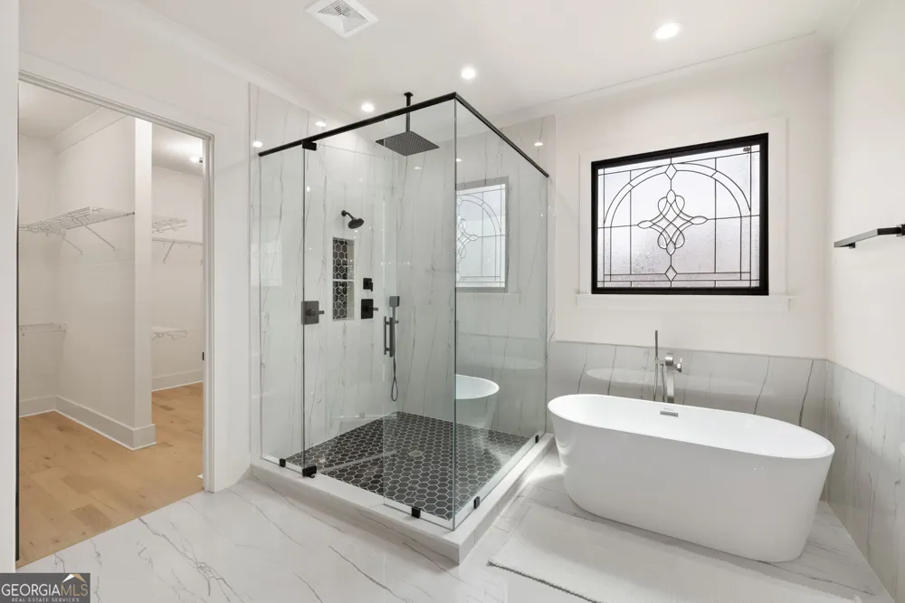4824 Deer Creek CT Flowery Branch, GA 30542