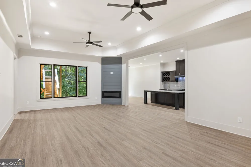 4824 Deer Creek CT Flowery Branch, GA 30542