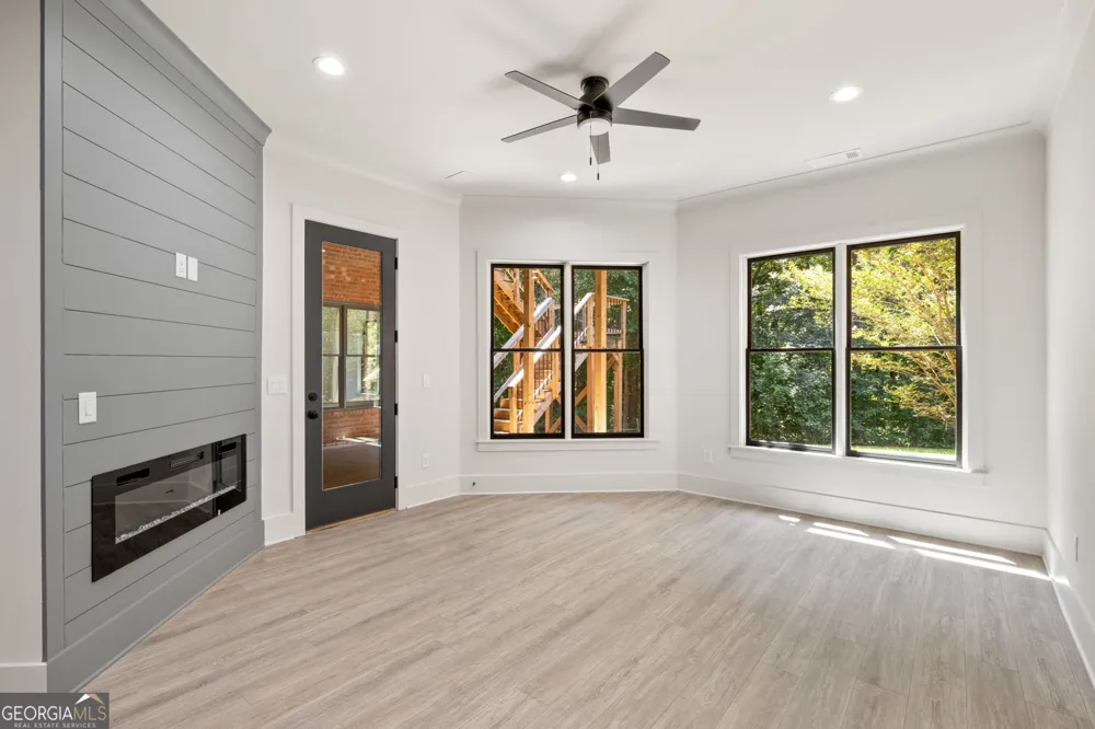 4824 Deer Creek CT Flowery Branch, GA 30542