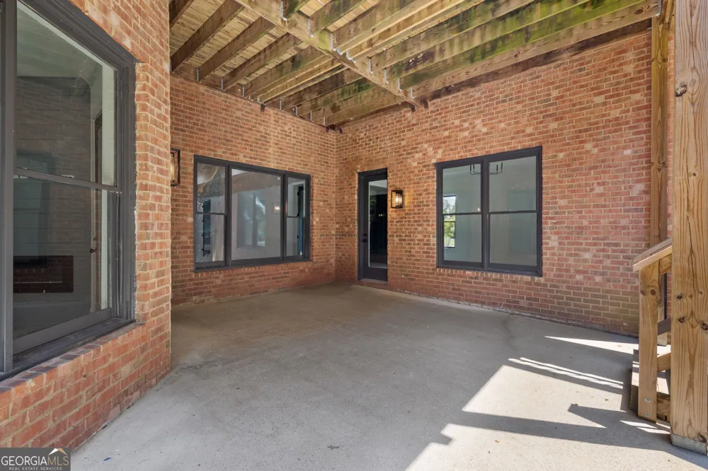 4824 Deer Creek CT Flowery Branch, GA 30542