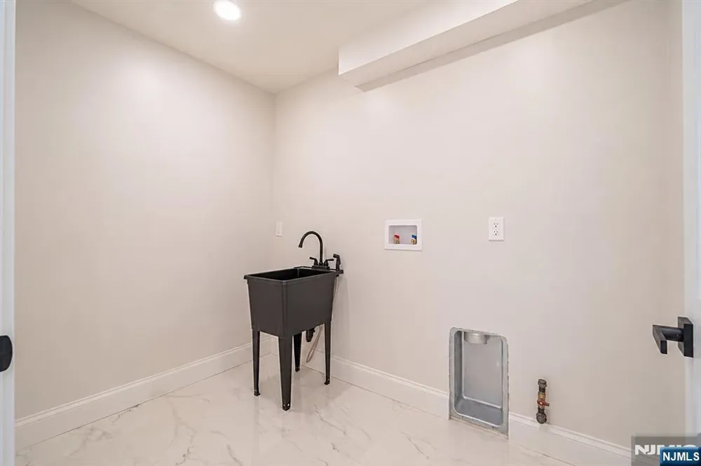 15 Edison Street Clifton, NJ 07013