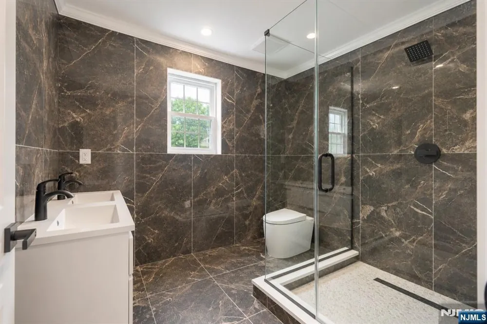 15 Edison Street Clifton, NJ 07013