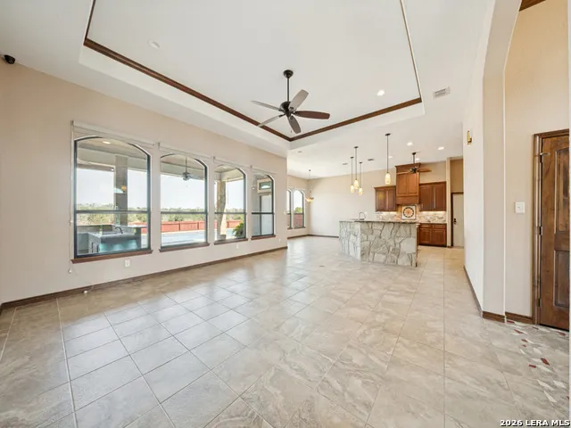 201 Abrego Lake Floresville, TX 78114