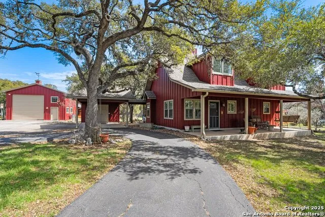 2365 LAKESHORE DR Canyon Lake, TX 78133