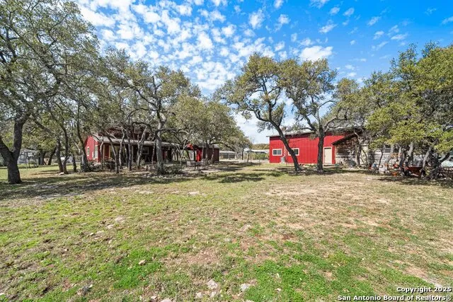 2365 LAKESHORE DR Canyon Lake, TX 78133