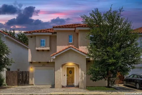 2751 Del Pilar Drive